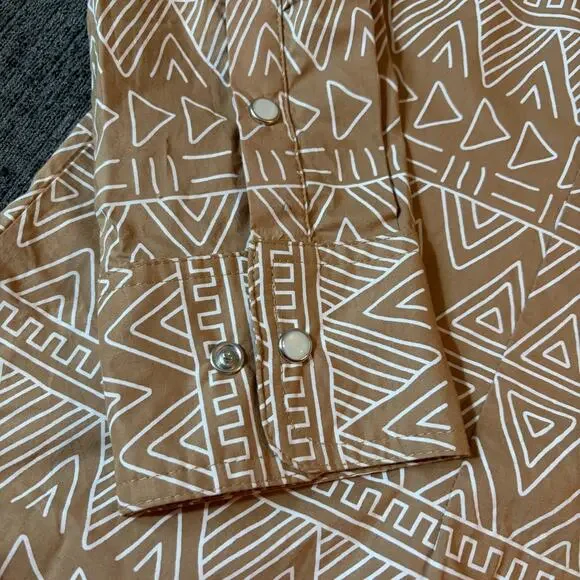 Outback Trading Company XL Womens Aztec Western Snap Shirt in Tan/Brown Color - Picture 2 of 7